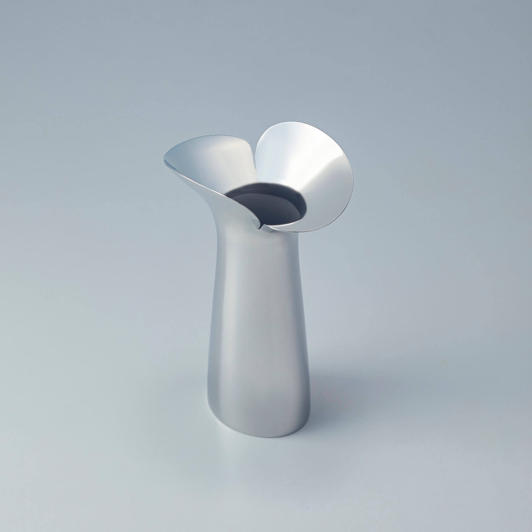 BLOOM BOTANICA VASE 220 MM
